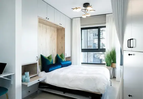 מתקנים ונשלפים לארונות בגדים/אמבט