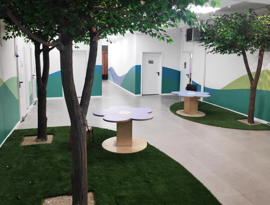 מגן קיר לבית ספר