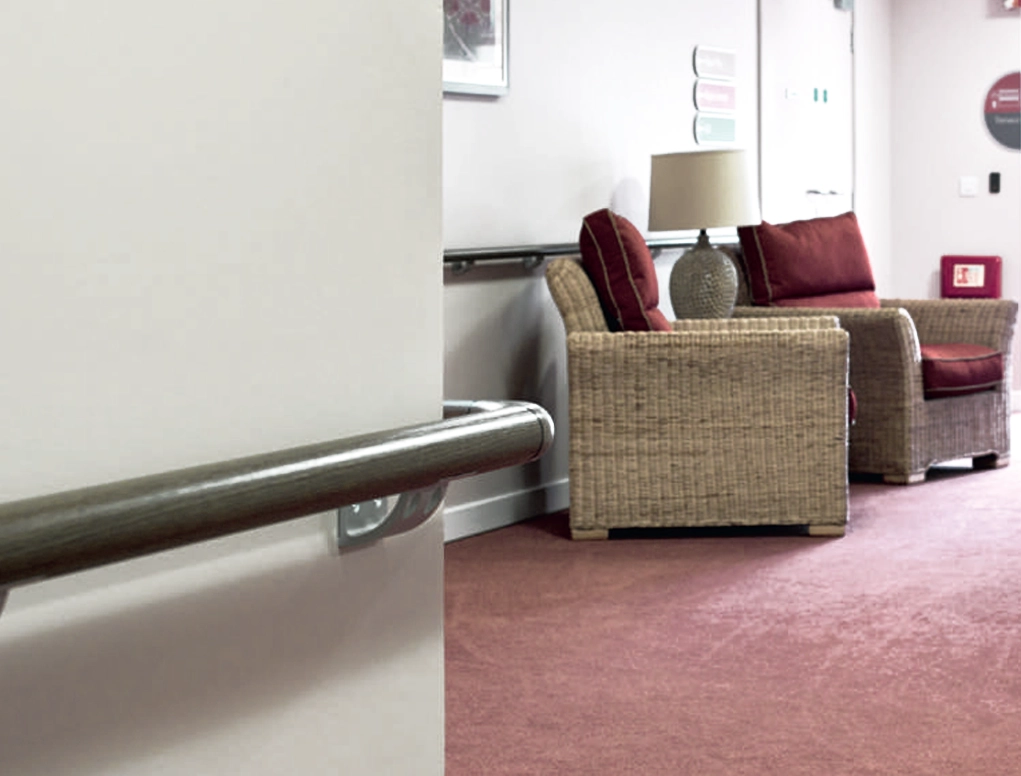 מאחז יד דמוי עץ