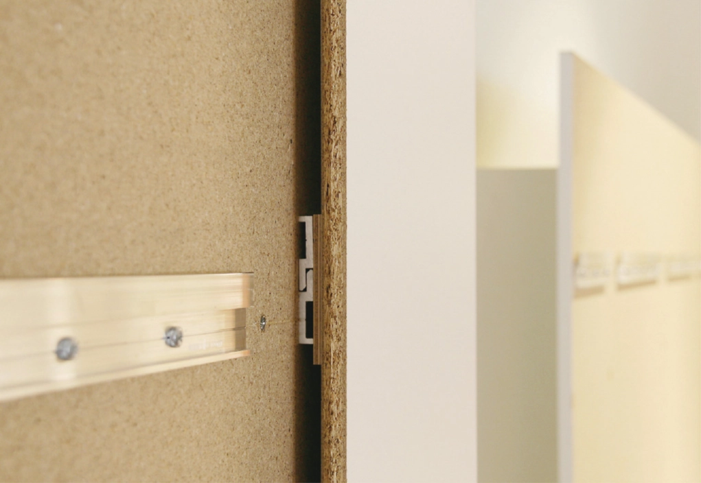 מתלה EILOX סמוי לחיפוי קיר 2000X40ממ עובי 8ממ