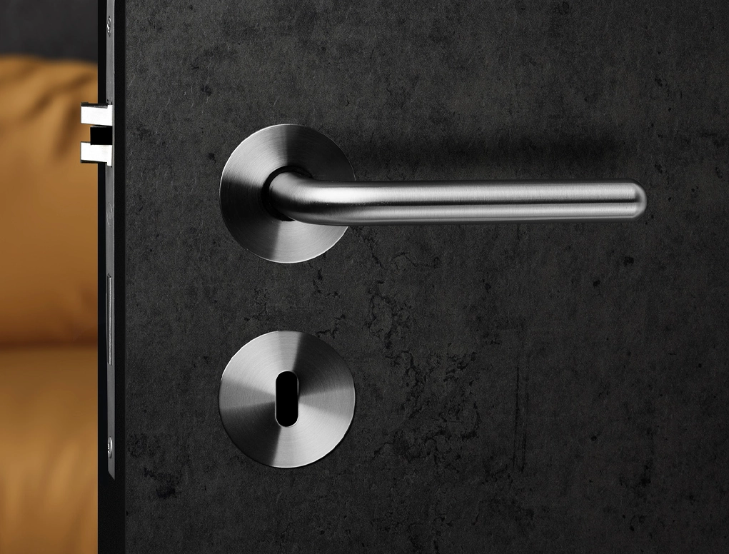 רוזטה דגם less is more ללא קפיץ 50X1מ"מ