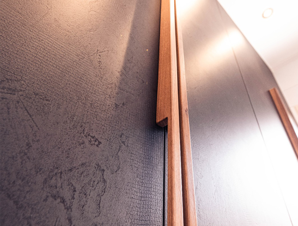 קמוסטייל שחור