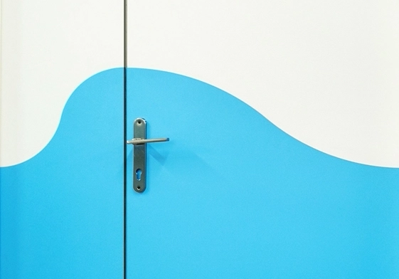 חיפוי והגנה על דלתות